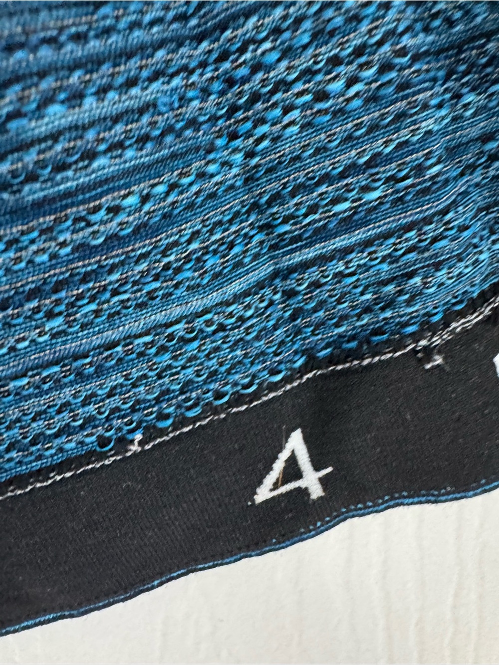 Lululemon Cool Racerback Tank Top Blue Black Prism Stripe Size 4 - Picture 4 of 6
